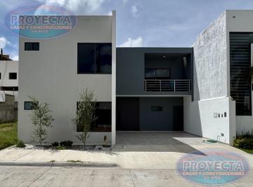 Casa · 281m² · 3 Recámaras · 2 Estacionamientos · Casa en Venta Cerca de Alsuper Mezquital, Frac. Linda Vista