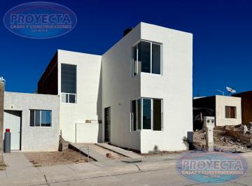 Casa · 117m² · 3 Recámaras · 1 Estacionamiento · Casa en Venta Cerca de La Hector Mayagoytia, Frac. Ciudad San Isidro $1,750,000