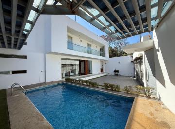 Casa de 3 habitaciones, Oaxaca de Juárez · Residencia Amueblada y con Alberca Cerca del Sport City en Renta
