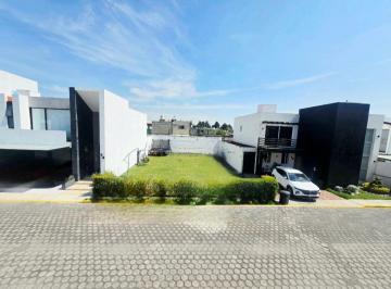 Terreno / Lote Venta 223m²  · Lote en Venta en Metepec