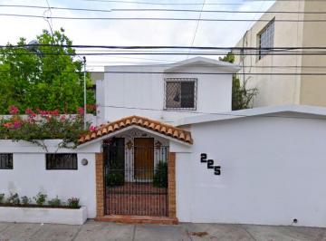 Casa de 3 habitaciones, Monterrey · Venta de Casa en Sendero San Jerónimo | Calle Pirandello 225, Monterrey