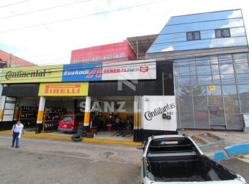 Local comercial , Celaya · Blvd. Lopez Mateos Ote. Local Comercial y Edificio 3 Pisos, en Esquina.