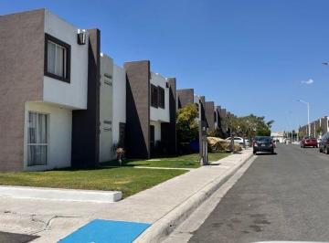 Casa · 80m² · 2 Recámaras · 2 Estacionamientos · Casa Venta Parque Industrial Bernardo Quintana