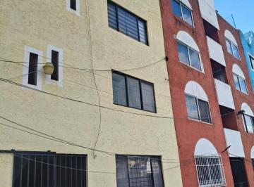 Departamento · 100m² · 2 Recámaras · 1 Estacionamiento · Departamento en Santa Cruz Buenavista
