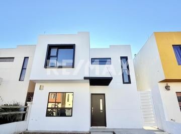 Casa · 120m² · 3 Recámaras · 2 Estacionamientos · Casa en Renta en Privada Rincón de Otay en Tijuana - (4)