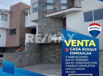 Casa · 264m² · 3 Recámaras · 3 Estacionamientos · Preciosa Casa en Venta en Zona Esmeralda, Dentro del Fraccionamiento Bosque Esmeralda en Puerta de T