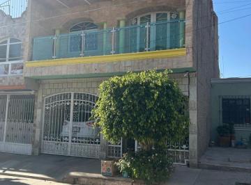 Casa de 3 habitaciones, Atotonilco el Alto · Amplia Casa en Atotonilco El Alto con Terraza, Balcón y Acabados de Lujo, Disfrutala en Familia