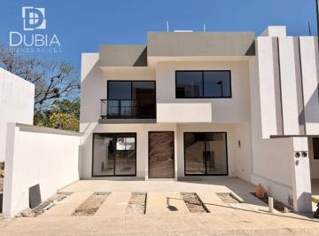 Casa de 4 habitaciones, Xalapa · Casa de 4 Recamaras en Xalapa Zona Animas, Una Habitación en Planta Baja.