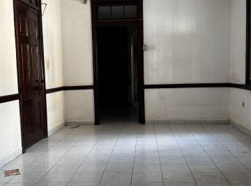 Casa · 221m² · 8 Recámaras · Casa Centro Monterrey