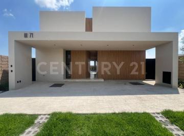Casa · 300m² · 4 Recámaras · Casa en Venta en La Espiga