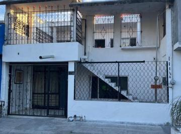 Casa de 4 habitaciones, Monterrey · Casa en Venta en Colonia Buenos Aires