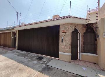 Casa · 234m² · 2 Estacionamientos · Casa en Renta Para Oficinas en Residencial Guadalupe Zapopan