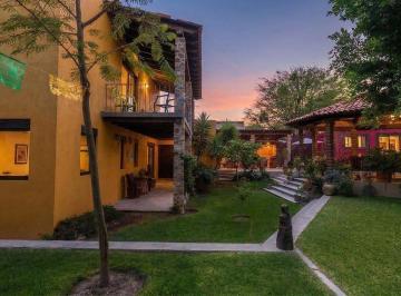 f07a7fa13ddb587718db62a31f1c9d894a5d52435f5117d5db84cdae3985c644 · Casa con Casita en Venta en San Miguel de Allende, a 15 Minutos del Centro