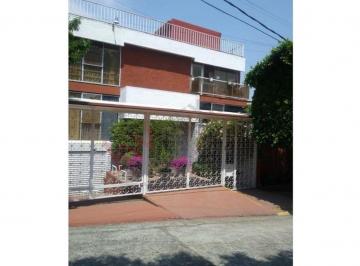 Casa de 3 habitaciones, Huixquilucan · ¡Venta Casa en Tecamachalco en Privada Para Renovar! ¡No Dejes de Visitarla!