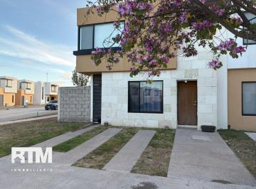Casa · 3 Recámaras · 2 Estacionamientos · Casa en Renta en Residencial Alceda, Villa de Pozos