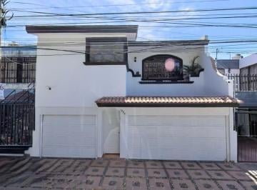 Casa de 7 habitaciones, Zapopan · Casa en Venta en Las Águilas, Zapopan, Jalisto.