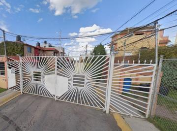 Casa de 3 habitaciones, Ecatepec de Morelos · Venta de Casa en Recuperacion Bancaria en Onimex, Col El Potrero