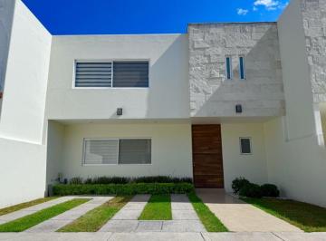Casa de 3 habitaciones, Aguascalientes · Excelente Casa Al Norponiente en Coto Andaluz Zona La Querencia con Espacios Super Amplios