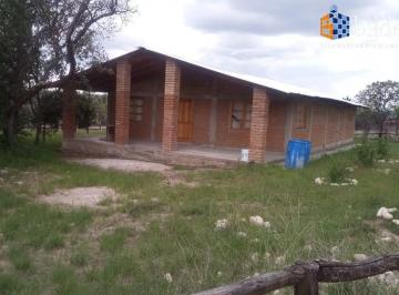 Huerta · 2253m² · 3 Recámaras · Cabaña en Venta en Fracc. Bosques de Llano Grande Durango