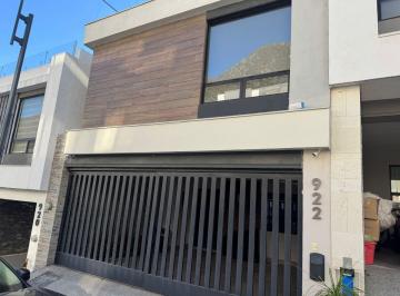 Casa de 4 habitaciones, Monterrey · Casa en Venta Paseo del Vergel, Carretera Nacional
