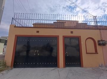 Casa · 120m² · 3 Recámaras · 1 Estacionamiento · Casa en Venta en Toluca, San Pedro Totoltepec