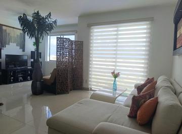 Departamento · 95m² · 2 Recámaras · 2 Estacionamientos · Departamento Amueblado en Renta Cancún 2 Recámaras Sm 45