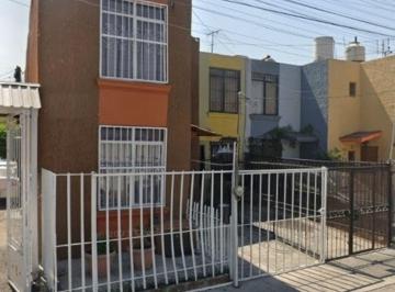 Casa de 2 habitaciones, Guadalajara · Casa en Venta en Atlas Guadalajara Jalisco
