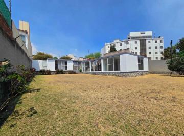Casa de 4 habitaciones, Naucalpan de Juárez · Casa Para Remodelar en Zona de Alta Plusvalía, Cd Satélite