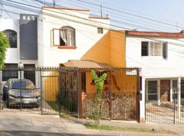 Casa de 2 habitaciones, Tonalá · Casa en Venta en Loma Dorada Delegación a Tonalá