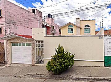 Casa de 4 habitaciones, Pachuca · Casa en Venta en Hidalgo Pachuca de Soto Cabañitas