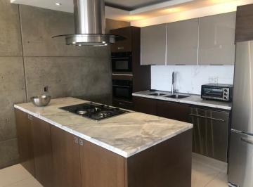 Departamento · 147m² · 2 Recámaras · 2 Estacionamientos · Departamento Amueblado en Av Santa Fe