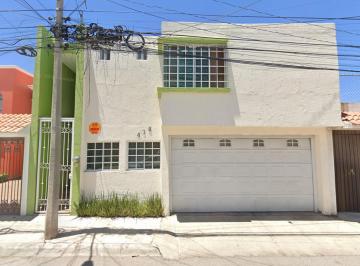 Casa de 4 habitaciones, San Luis Potosí · Venta de Propiedad con Departamento Aparte en San Luis Potosi Excelente Oportunidad de Inversion!