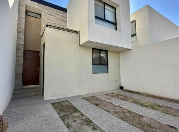Casa · 3 Recámaras · 2 Estacionamientos · Amplia Casa Amueblada en Renta en Puerta Natura