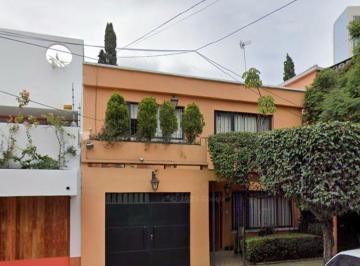 Casa de 4 habitaciones, Coyoacán · Casa en Venta del Carmen Coyoacan