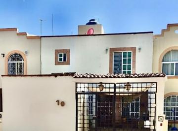 Casa · 168m² · 5 Recámaras · 1 Estacionamiento · Venta Casas Queretaro Fccoo Quinta Alicia