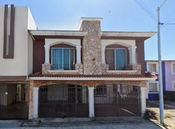 Casa de 3 habitaciones, Centro · Venta de Casa en La Colonia Blancas Mariposas Villahermosa