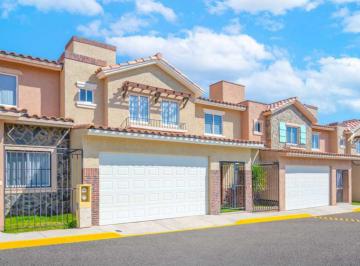 Casa de 3 habitaciones, Pachuca · Casa en Venta – Oportunidad de Inversión en Real Madeira, Pachuca