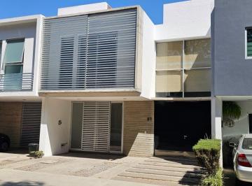 Casa en condominio de 3 habitaciones, Zapopan · Casa en Venta en Puertas de Asis