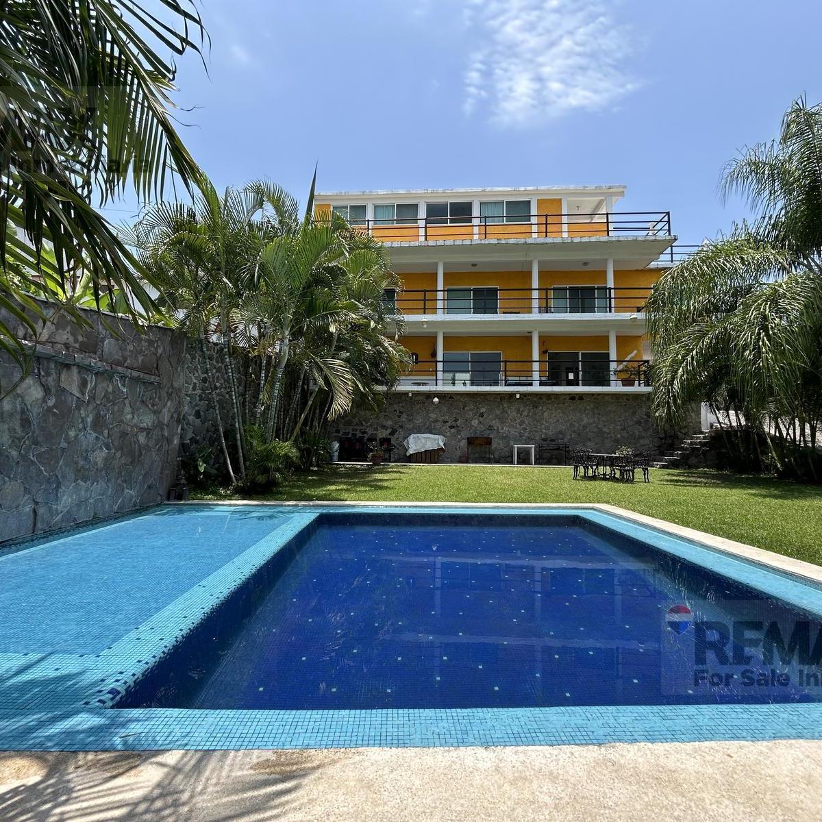 Venta y Renta de Casa en Brisas Temixco, Morelos, 8 Recamaras…clave 5779