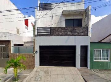 Casa de 4 habitaciones, Veracruz · Casa en Venta de Recuperacion Bancaria, en Ricardo Flores Magón Cerca de La Palaya