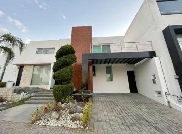 Casa de 3 habitaciones, San Andrés Cholula · Moderna Casa Cerca de Sonata en Veneto
