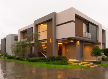 Casa en condominio de 4 habitaciones, Zapopan · Casa en Venta en La Toscana, Casa de Lujo Frente a Casa Club Junto a Valle Real
