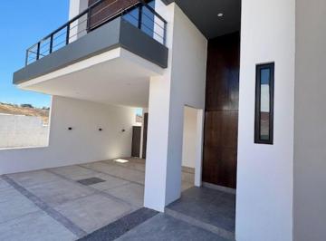 Casa de 4 habitaciones, Chihuahua · Residencia en Venta, Bosques del Valle