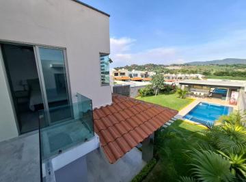 Casa en condominio de 4 habitaciones, Xochitepec · Venta de Casa Sola con Alberca Privada en El Sur de Morelos