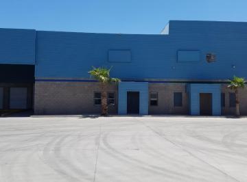 Bodega comercial · 512m² · 5 Estacionamientos · Bodega Industrial en El Llano