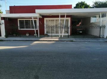 Casa de 4 habitaciones, Mérida · Casa en Venta en El Centro de Mérida Yucatán