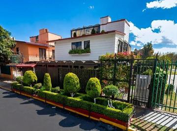 Casa de 3 habitaciones, Iztacalco · Casa en Venta Como Inversion Inmobiliaria en Iztacalco, Cdmx.