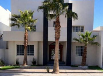 Casa de 4 habitaciones, Chihuahua · Casa en Renta en Rincón de Las Lomas
