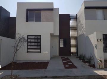Casa · 120m² · 3 Recámaras · 2 Estacionamientos · Casa en Venta Santa Sofia Residencial Apodaca