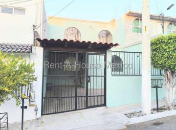 Casa de 3 habitaciones, Corregidora · Casa en Venta en El Fortín, Corregidora, Qro. Libre de Gravamen